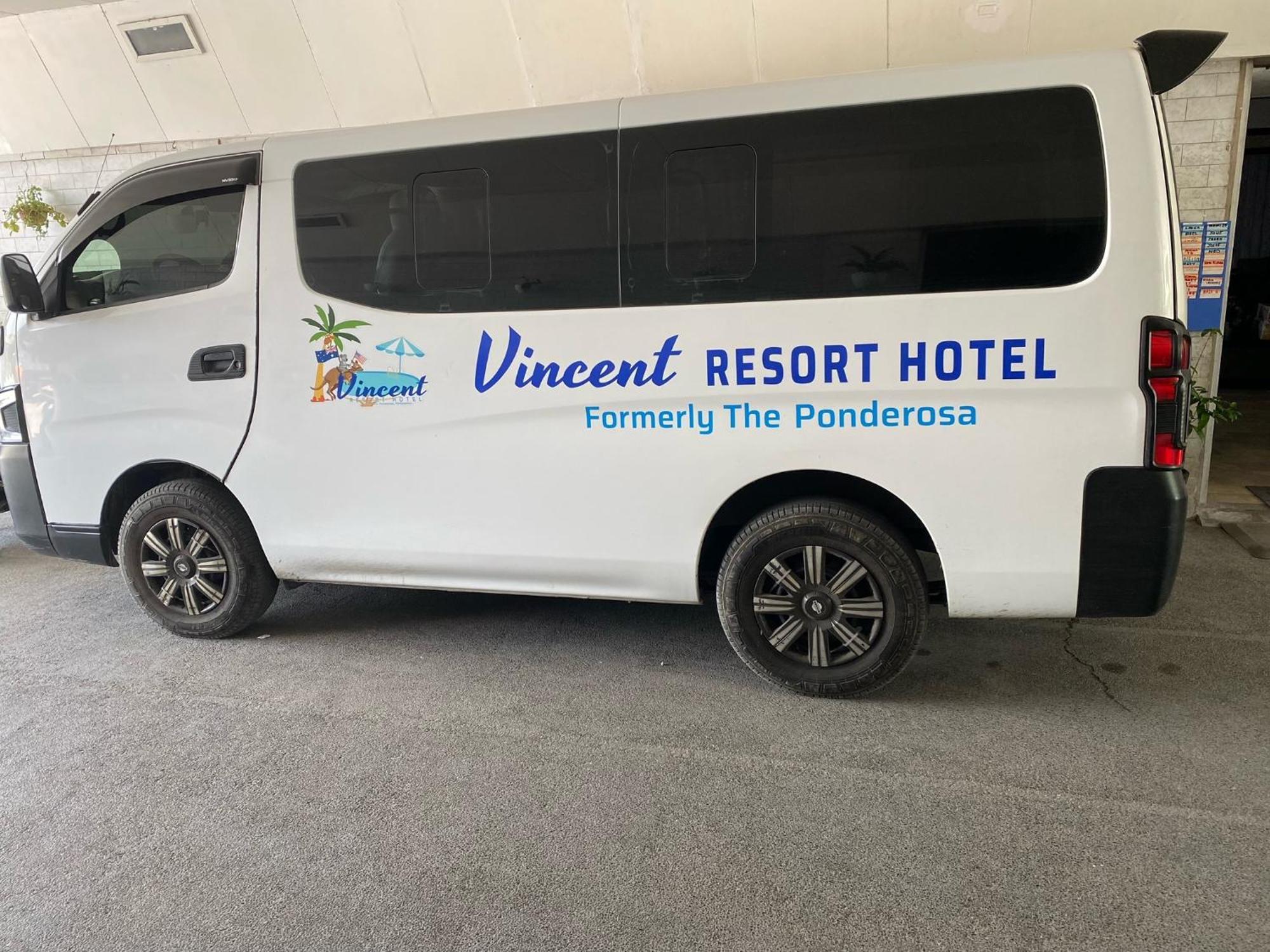 Vincent Resort Hotel Angeles Exterior photo